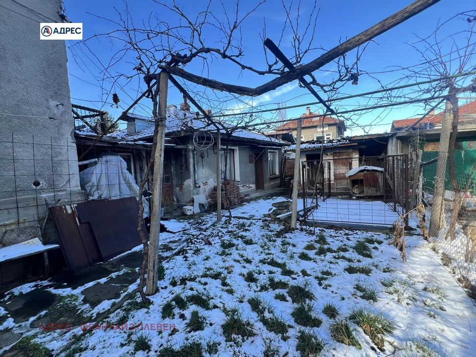 Продава се Къща в Ловеч, Младост - 240 кв.м за 245 €/кв.м - Снимка #3