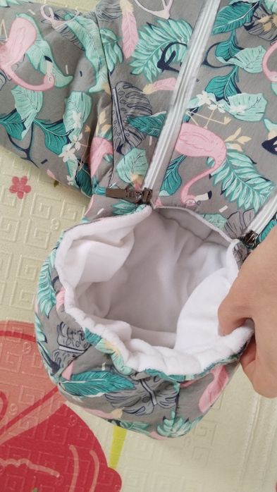 Продам детский демисезонный комбинезон