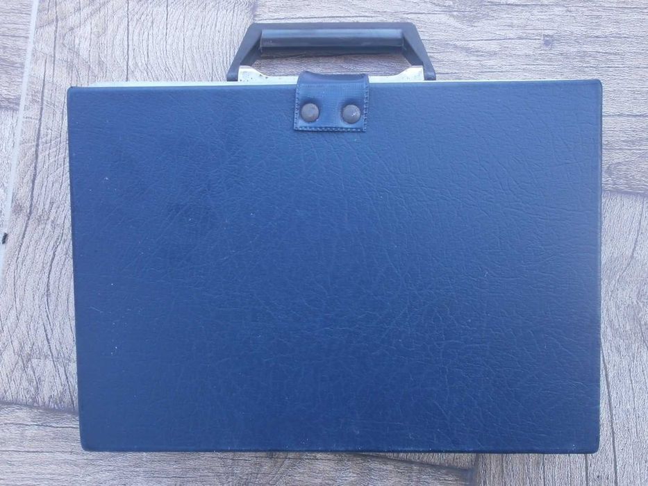 2бр. РЕТРО Авто Аптечка "Пирин" Куфарче от 70те и 80те