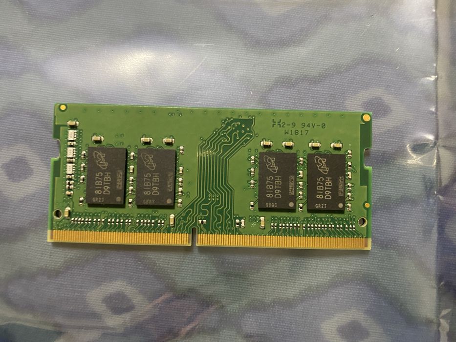 Memorie RAM laptop 8Gb SODIMM DDR4 PC2400 Kingston si Micron