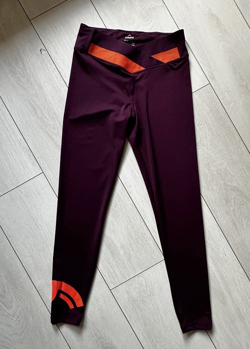 Дамски спортни клинове