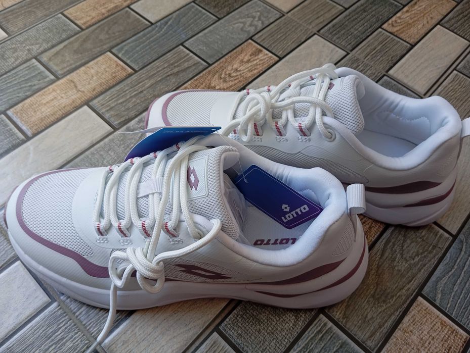 Чисто нови маратонки Lotto