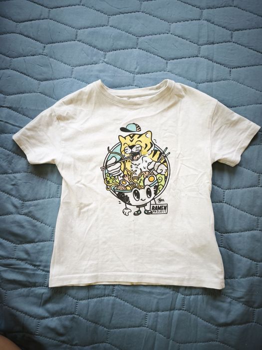 ВСИЧКО за 5€ - 12 тениски и потници за момче размер 104-110