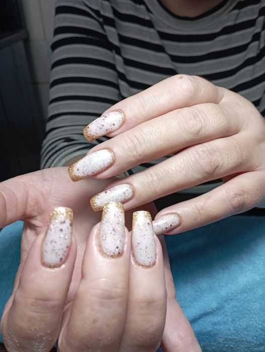 Услуги мастера по маникюру