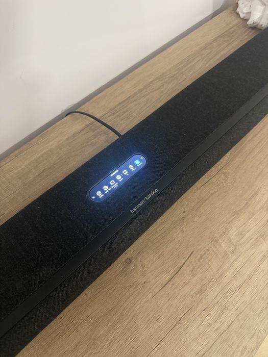Harman Kardon Enchant 1100 Soundbar and bluffer