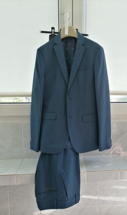 Costum adolescenti