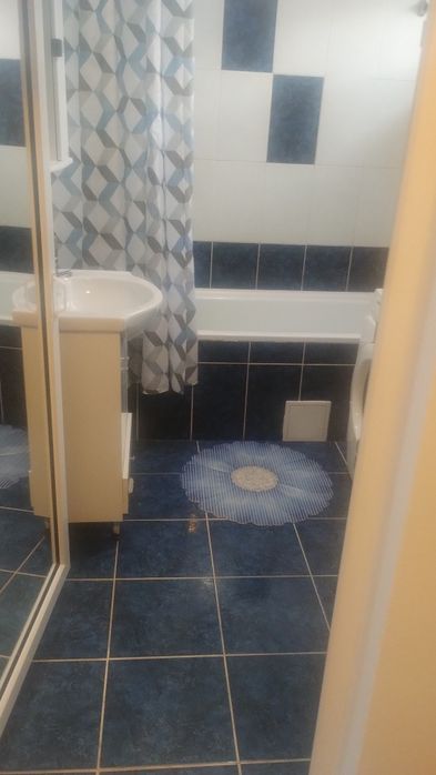 P.F Închiriez Ap 2 camere