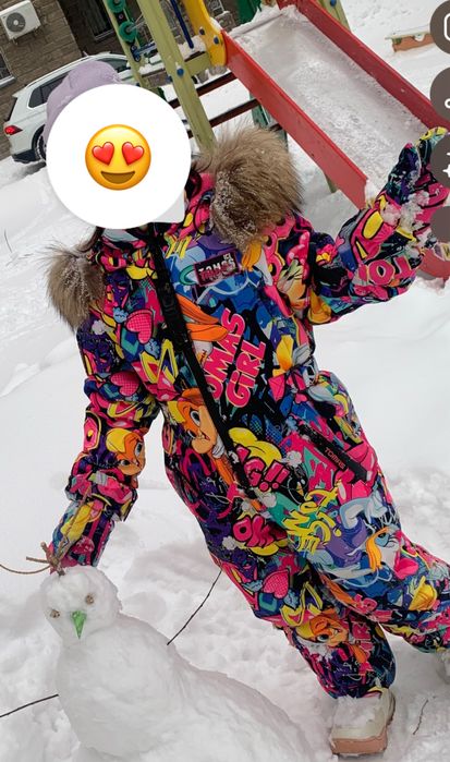 Продам деткий комбенизон 4-6 лет, на девочку