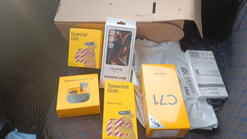 Продам телефон срочно