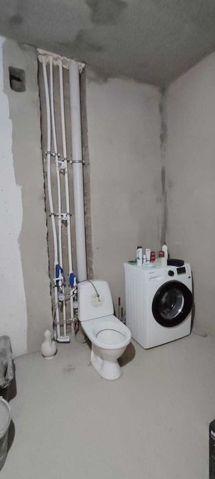 *Продам 2 комн квартиру. ЖК Томирис . ТОРГ