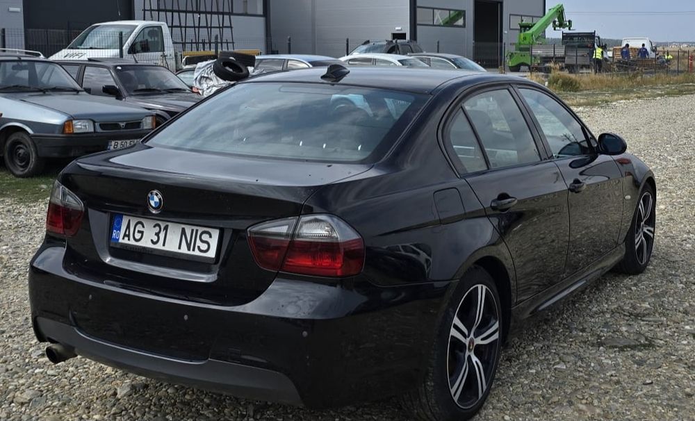 Vând BMW 320 e90