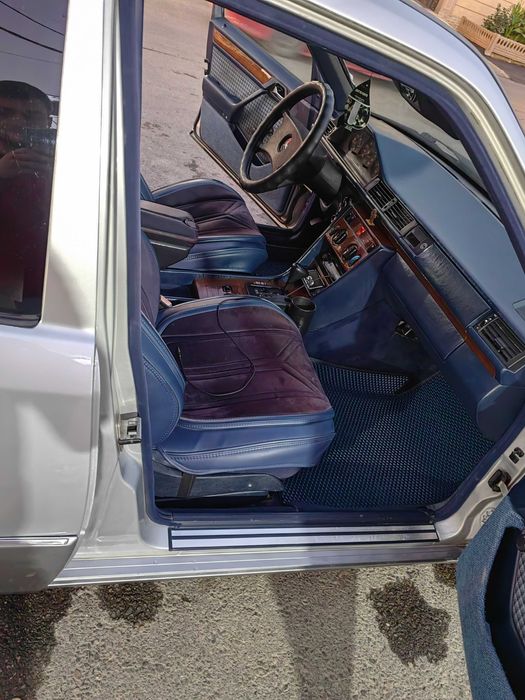 Mercedes Benz 124