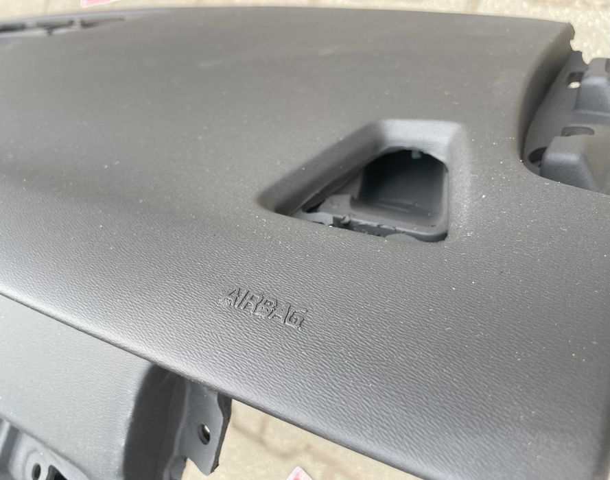 Volvo XC60 - 2021 - plansa de bord - kit airbag - centuri de siguranta