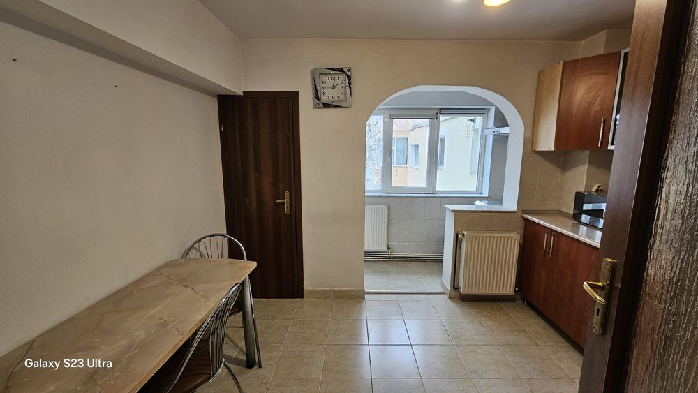 Apartament 2 camere decomandat Onesti .