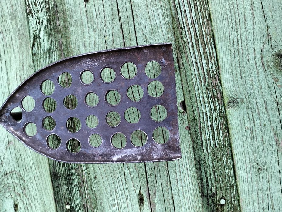 Желязна поставка за ютия