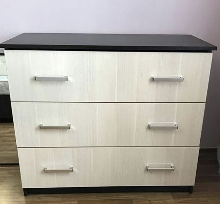 Продам спальный гарнитур