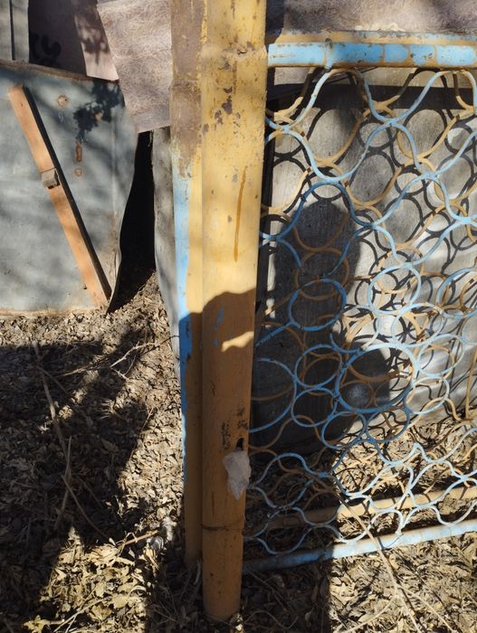 Продам  металлическую дверь и ворота