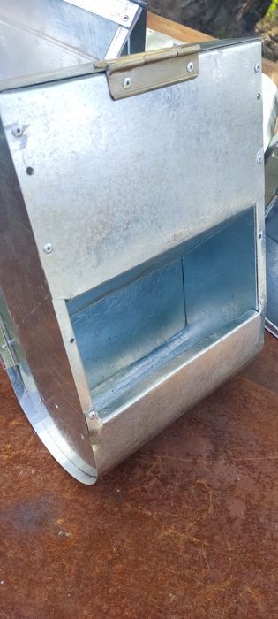 Бункерные кормушки для кроликов.