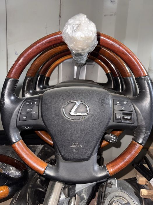 Руль Lexus RX 350 поколение2009/2015 так де подойдет ра любой лексус