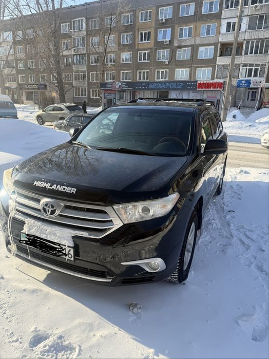 Продам машину Toyota Highlander