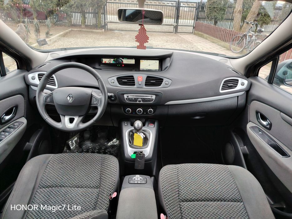 Renault Grand Scenic 1.6 i E5 2011 TOM-TOM. 7 locuri Navi