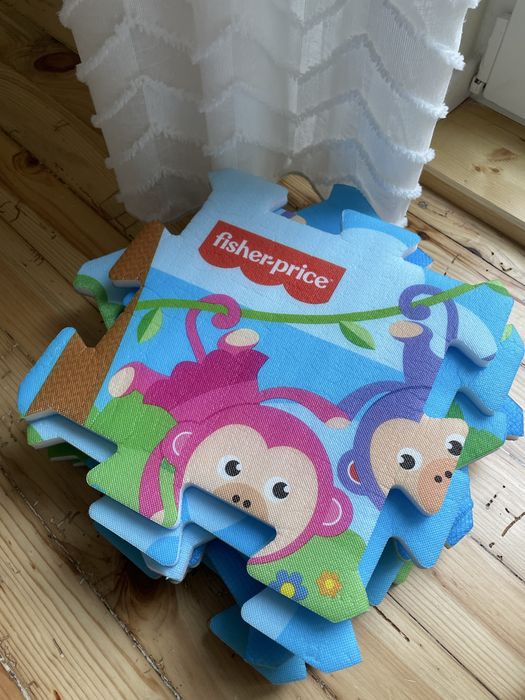 Дървена проходилка уокър на марката Classic World + подарък килимче