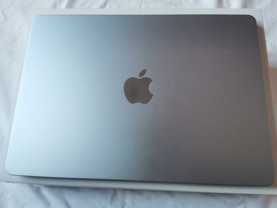 MacBook Air 13 ,Apple M4 ,13.6’’ Retina Display 16GB, SSD 256 GB