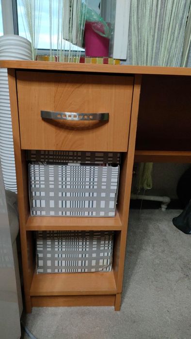 Продам письменный стол