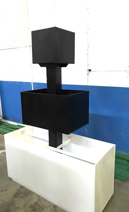 jardiniera etajata din polietilena/ suport din plastic ghivece flori