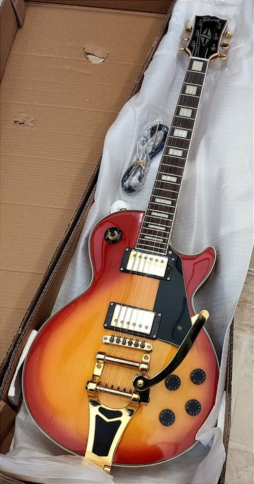 Электро гитара Gibson. HH