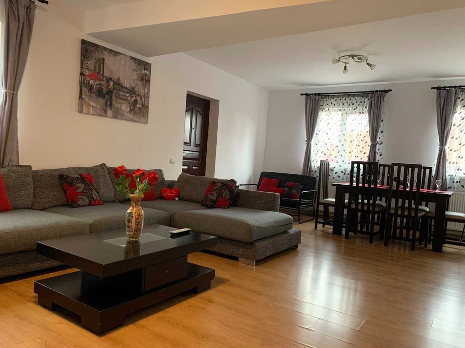 Propietar vand casa si pensiune Sanpetru-Brasov