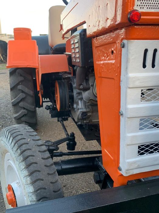 Продам   трактор