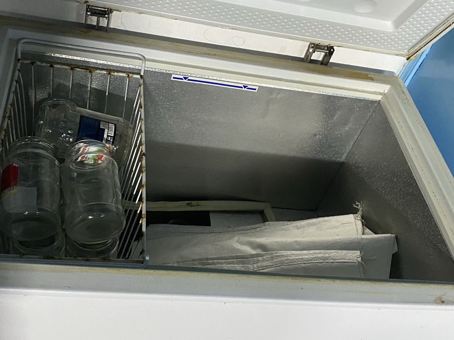 Морозильник Бирюса 240K 240 л белый