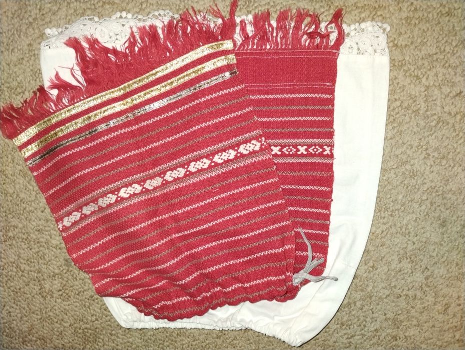 Costum popular tradițional fetite