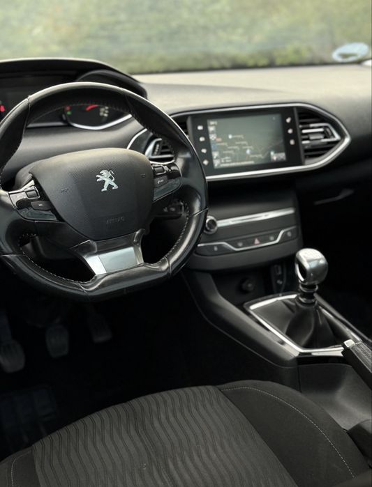 Peugeot 308 SW 1.6 BlueLease Executive Top Top Top