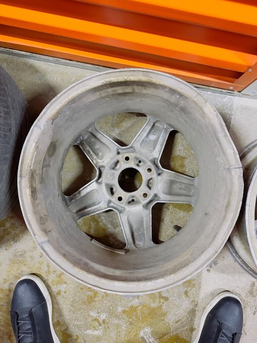 Продам диски шнитцеры 50к, срочно