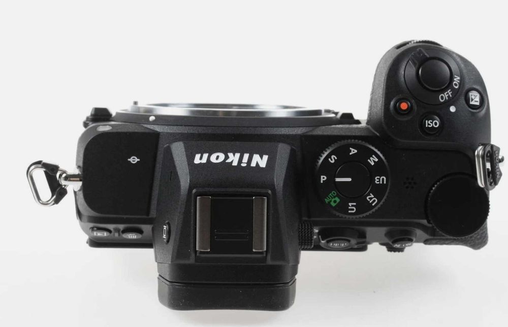 Nikon Z5 Aparat Foto Mirrorless 24.3 MP - Excelent