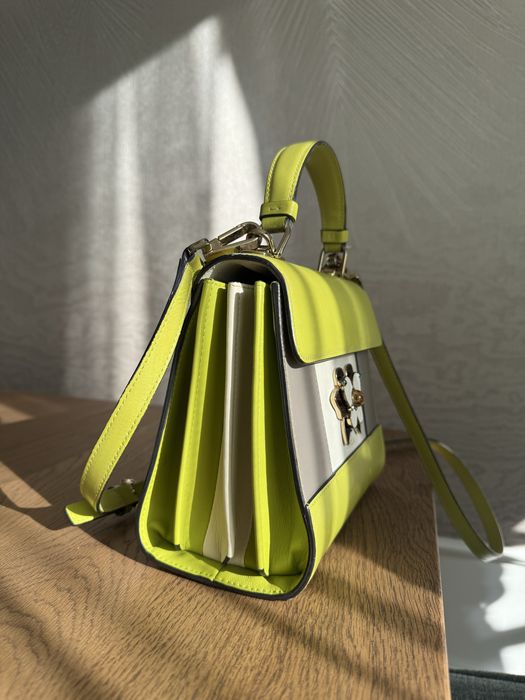 Furla Mughetto чанта
