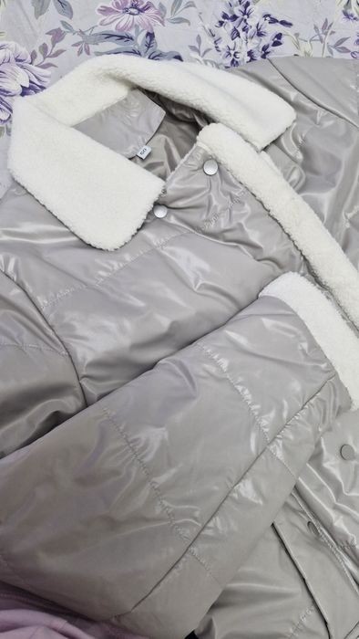 Продам весеннюю куртку