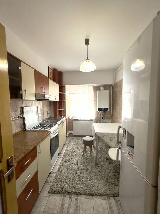 Inchiriez apartament 2 camere Pacurari