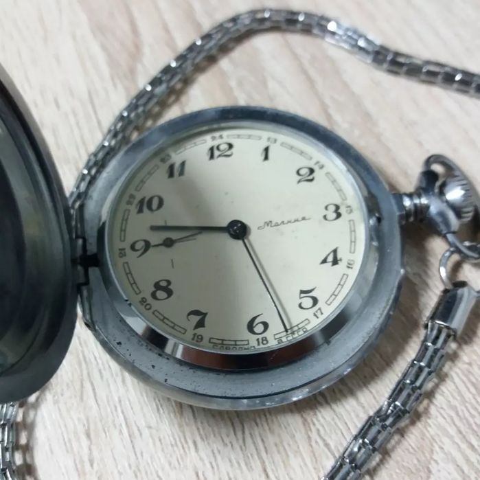 Часы карманные Молния (СССР, советские).