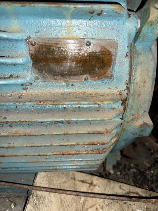 Продам электродвигатель