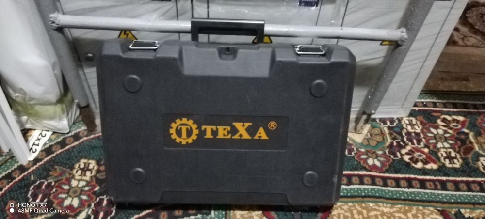 Кейс чемодан Теха сотилади