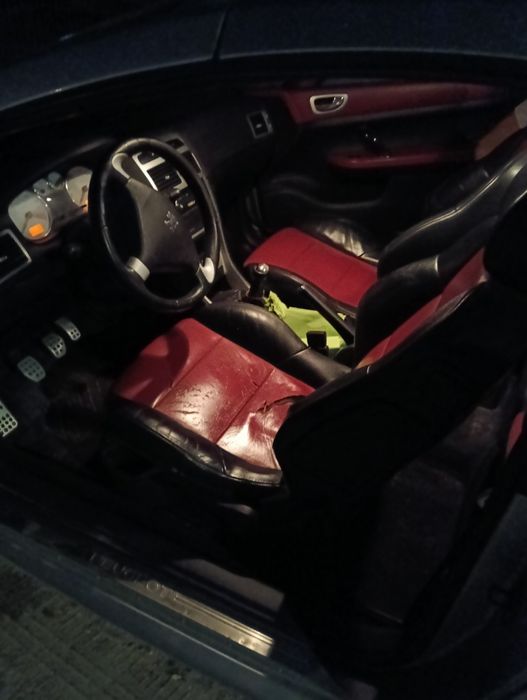 Văd sau schimb Peugeot 307cc