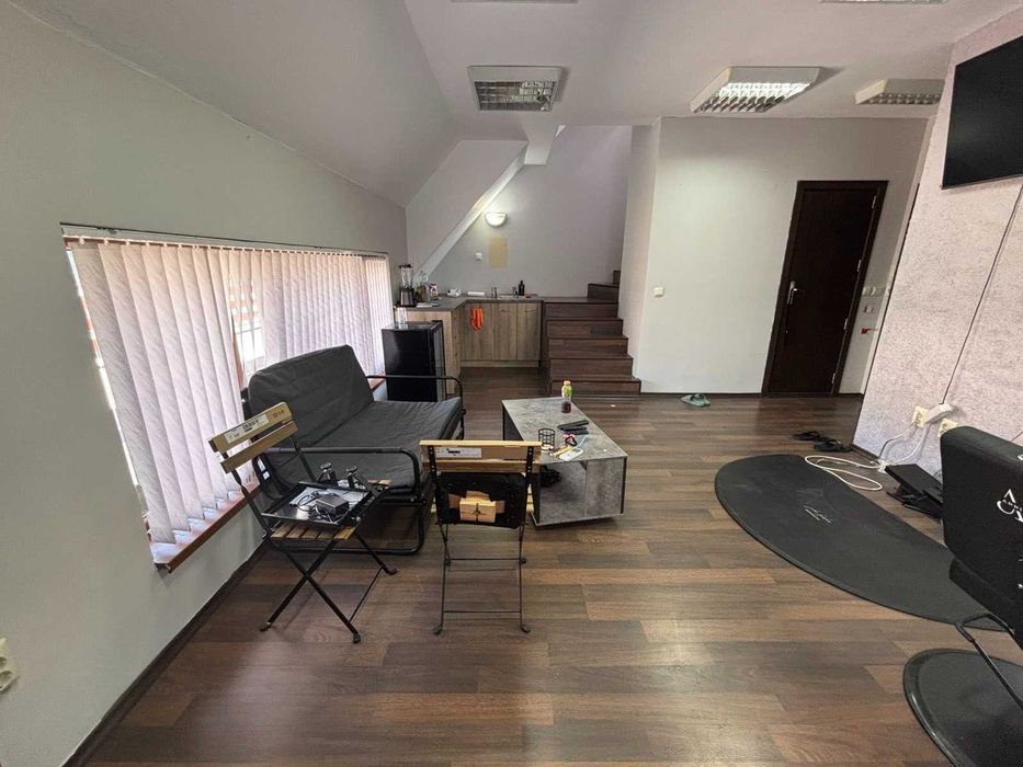 офис в кв. Хаджи Димитър - 590 Евро