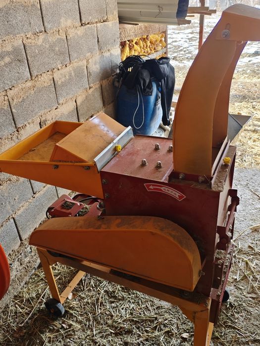 Дробилка зерна и сена