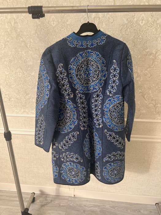 Пальто в национальном стиле