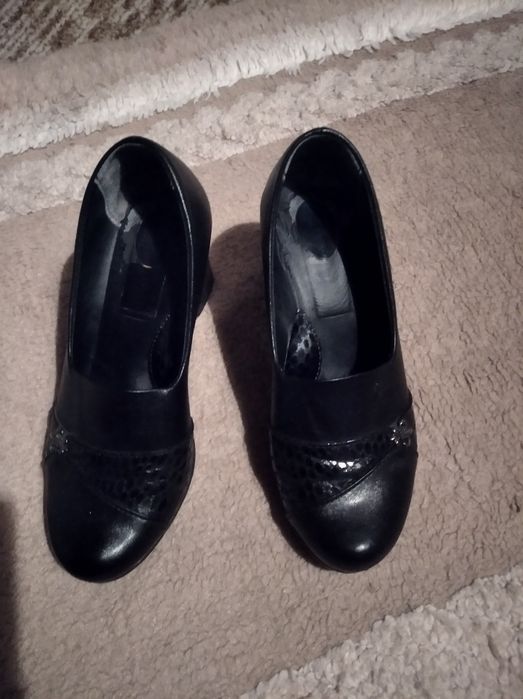 Мокасини Найк и обувки н.37 само за 10лв.всичко