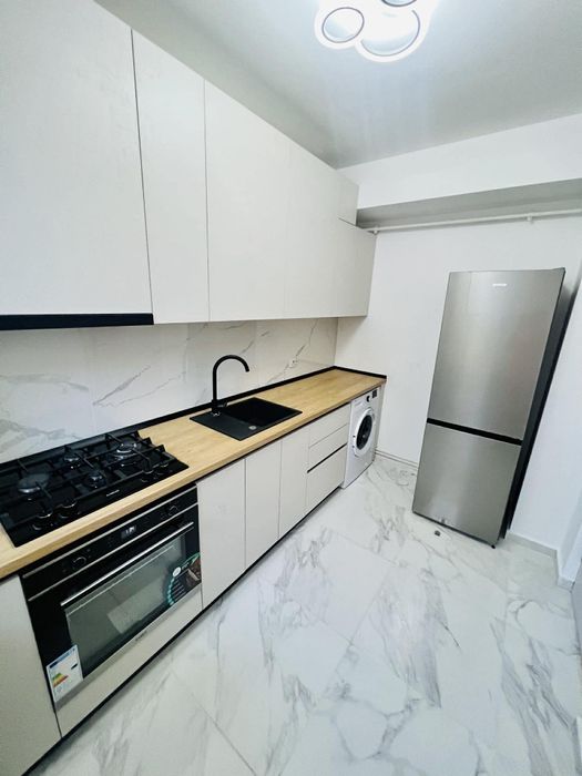 Vând garsoniera de lux zona centrala