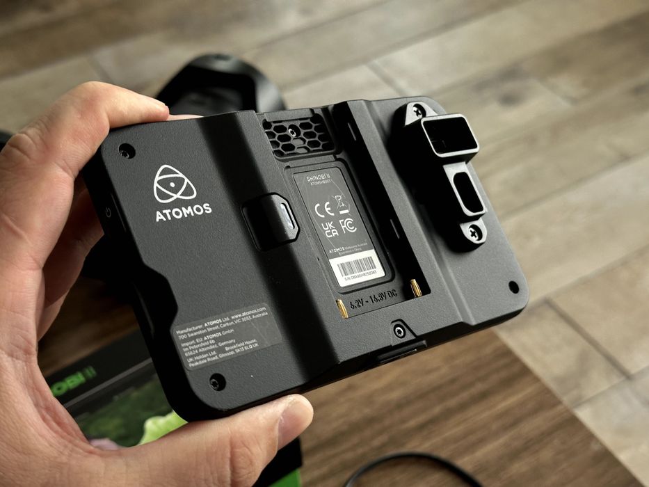 Atomos Shinobi II
